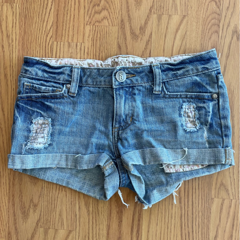Low-Rise Short Shorts